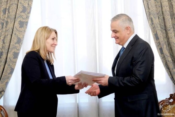 ԵՄ-ն 15 միլիոն եվրո է տրամադրում ՀՀ-ին փախստականներին աջակցելու համար․ Ադրիեն Կիրալին