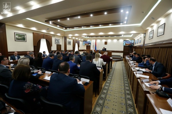 Այսօր առավոտից Երեւանի քաղաքապետարանի դիմաց թեժ կլինի. Ժողովուրդ