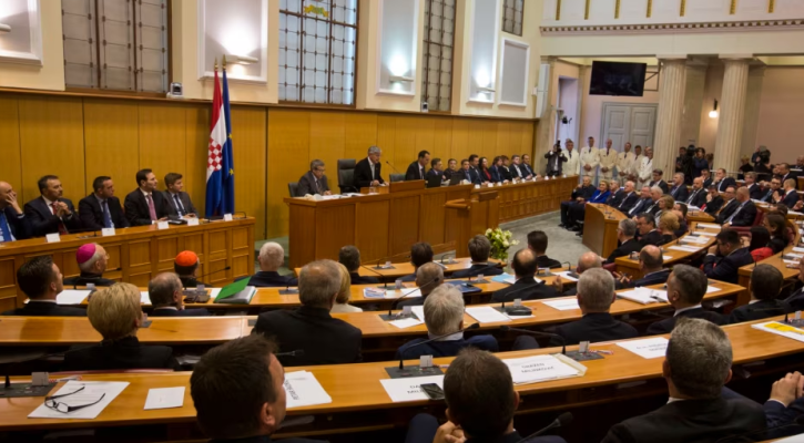 Խորվաթիայի խորհրդարանն ինքնալուծարվեց