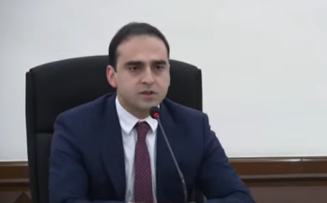 Չեմ պատրաստվում հանդուրժել այդ այլանդակությունները. Ավինյանը՝ սրճարանների մասին