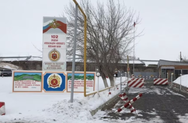 Ռուսական 102-րդ ռազմաբազայի զինծառայող է մահացել