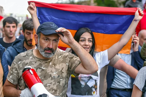 Փաշինյանի անսկզբունքայնությունը. Պուտինի 3-րդ ժամկետը հալալ է, Սարգսյանինը՝ հարամ