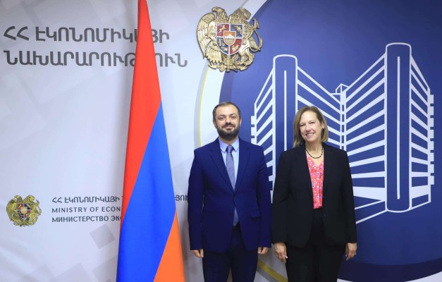 Էկոնոմիկայի նախարարն հանդիպել է ԱՄՆ դեսպանին