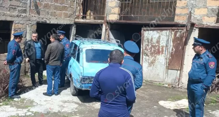 Արագածոտնի մարզում 13-ամյա թոռը հայտնաբերել է պապի՝ պատշգամբի ճաղավանդակից կախված մարմինը․ shamshyan.com