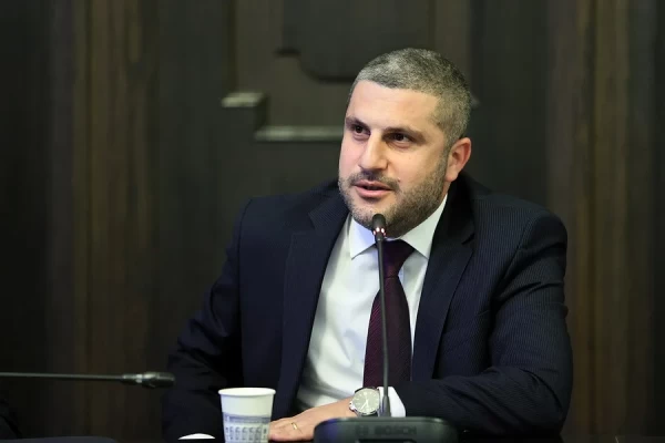 Փոխքաղաքապետը ոստիկանապետ է ուզում դառնալ. դեպքի վայր է շտապել. Ժողովուրդ