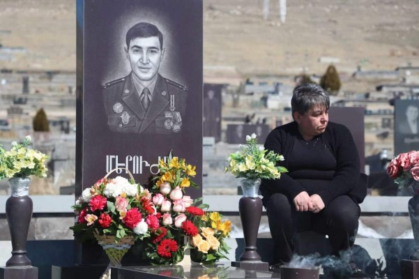 Ապրիլյան քառօրյա պատերազմի 8-րդ տարելիցը Շիրակի պանթեոնում