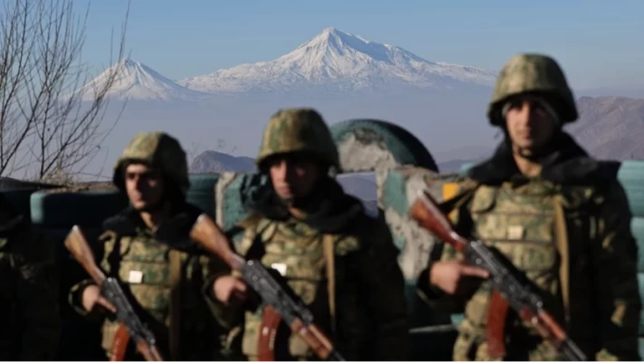 «Ուռա»-ի փոխարեն՝ «Կեցցե». հայկական բանակը նոր կանոնադրություն կունենա