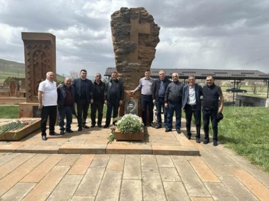 «Հանրապետական» կուսակցությունը այցելել է ազգային հերոս Թաթուլ Կրպեյանի շիրիմին