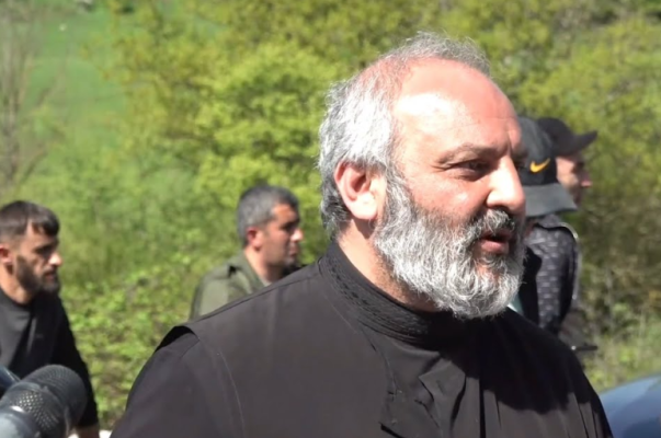 Կիրանցի գյուղապետը հանդիպումից հետո շատ այլայլված էր․ Բագրատ Սրբազան