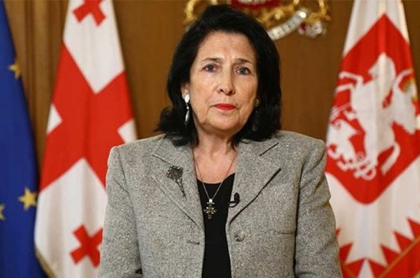 Վրաստանի նախագահը կոչ է արել ՆԳՆ ղեկավարին դադարեցնել nւժի կիրառումը ցուցարարների նկատմամբ