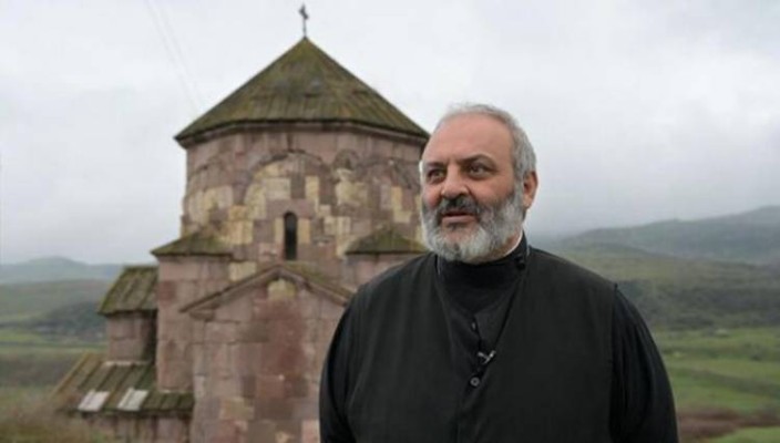 Բագրատ սրբազանը չի կարող հավակնել վարչապետի պաշտոնին․ Հրապարակ