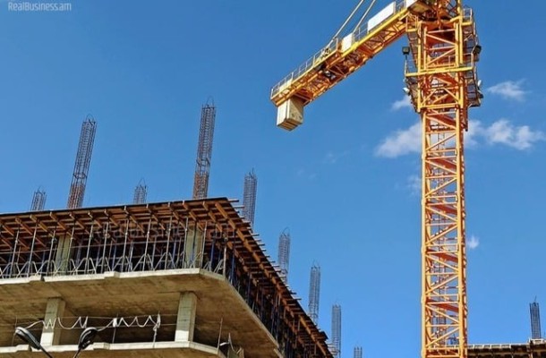 Շինհրապարակում բազալտե քարը ընկել է 26-ամյա բանվորի գլխին. նա մահացել է. shamshyan.com