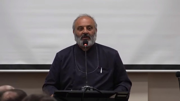 Բագրատ Սրբազանն իր զորակցությունն ու աղոթքներն է հղում Իրանի նախագահին