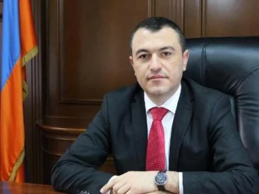 Փաշինյանը կադաստրի կոմիտեի ղեկավար Սուրեն Թովմասյանին 3 օրով գործուղում է Ժնև