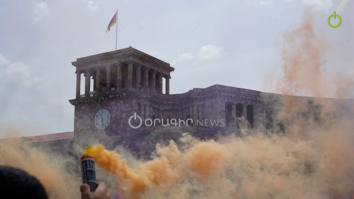 Սրբազան պայքարը շարունակվում է․ ֆոտոշարք