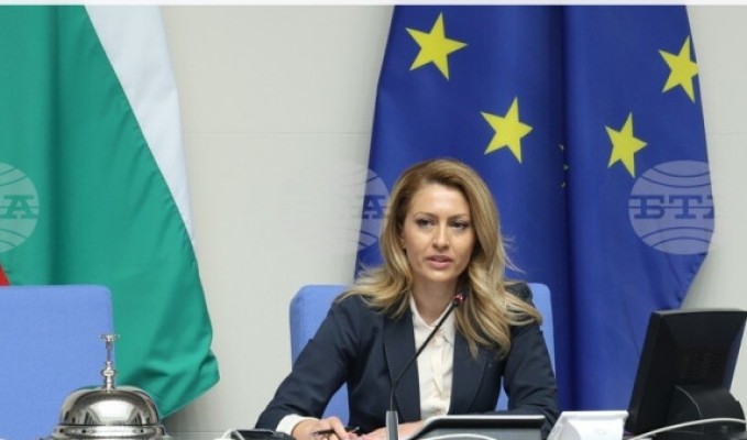 Բուլղարիայի խորհրդարանի նախագահ է ընտրվել Ռայա Նազարյանը