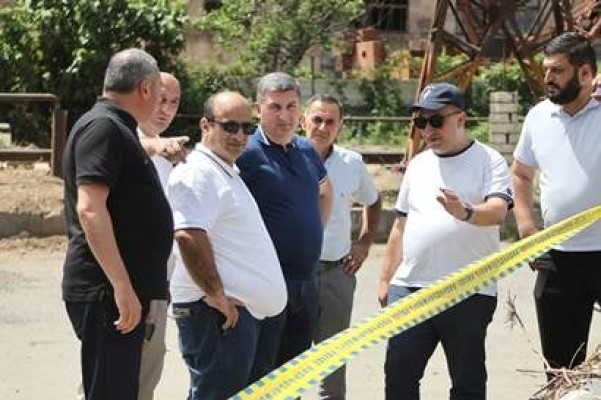 Գնել Սանոսյանը աղետի գոտում շրջայց է կատարել