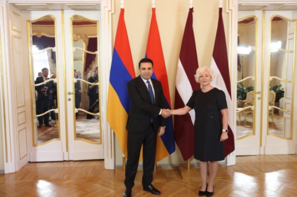 Ալեն Սիմոնյանը խնդրել է Դաիգա Միերինյայի աջակցությունը