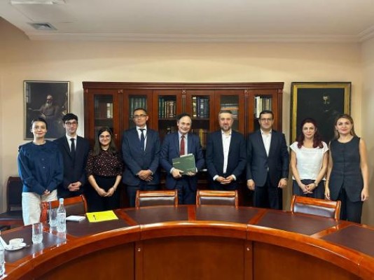 Ֆրանսիական կողմը իր աջակցությունն է հայտնել Մատենադարանի գրավոր ժառանգության վերականգնման գործում