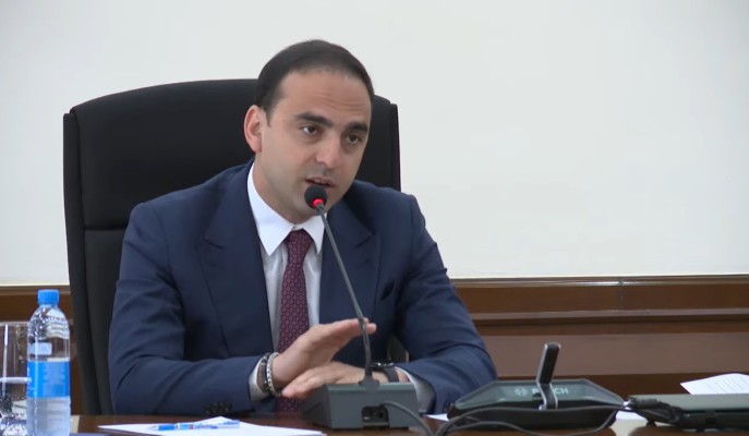 Ավինյանն անդրադարձել է Մաշտոցի պողոտայի ծառերը վնասելու աղմկահարույց տեսանյութին