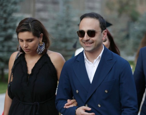 Քաղաքապետը միլիոնատեր է, բայց անտուն․ Տիգրան Ավինյանի և կնոջ ունեցվածքը