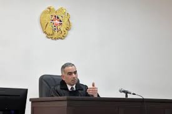 Ապօրինություն դրսևորած դատախազը դատավոր է դարձել ու ավելացրել եկամուտները. Ժողովուրդ