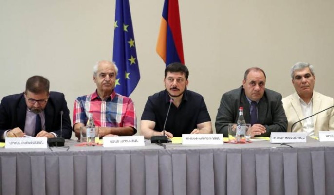 Արևմտամետների նախաձեռնած ստորագրահավաքը կրկին հետաձգվում է․ Հրապարակ