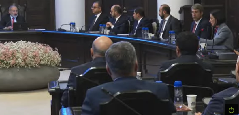 Բոլոր ուսուցիչները հինգ տարվա կտրվածքով պետք է վերապատրաստվեն. Փաշինյան