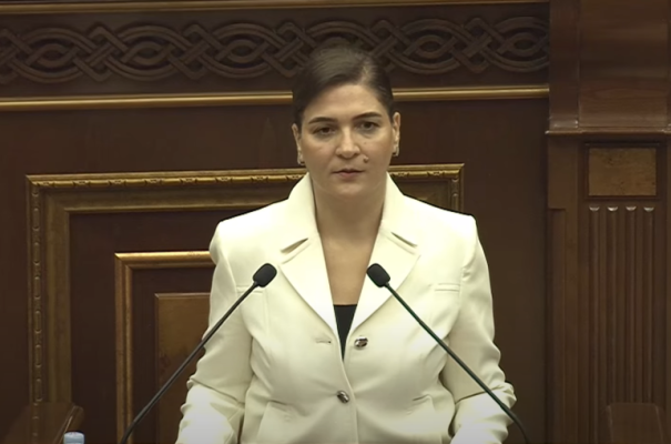 ՔՊ-ն նոր պատգամավոր ունի․ Արմենուհի Ղազարյանը երդմամբ ստանձնեց մանդատը