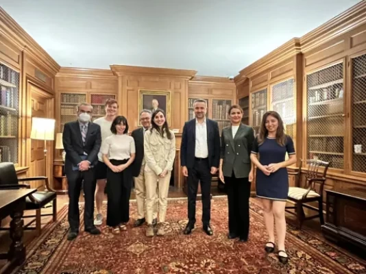 Մատենադարանի պատվիրակությունը հանդիպել է Հարվարդի համալսարանի պրոֆեսորադասախոսական կազմի հետ