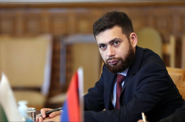 Խաղաղության պայմանագրում ադրբեջանցիների վերադարձի մասին կետ չկա․ ԱԳ փոխնախարար