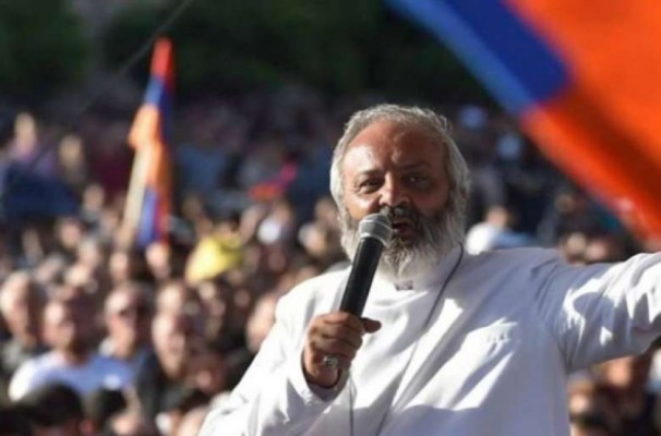 Ինչքա՞ն կշարունակվեն Սրբազան շարժման հանրահավաքները. 2 վարկած