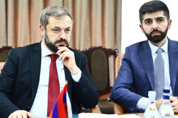 ՀՀ էկոնոմիկայի նախարարն ու փոխնախարարը մեկնել են Ֆրանսիա