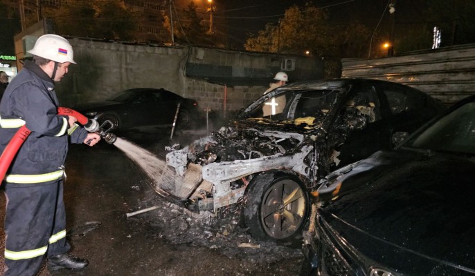 Երևանում ավտոմեքենաներ են այրվել