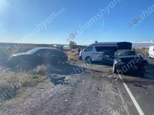 Կոտայքի մարզում բախվել են Toyota-ն և Opel-ը. կա 4 վիրավոր. վարորդներից մեկը զինվորական է. shamshyan.com