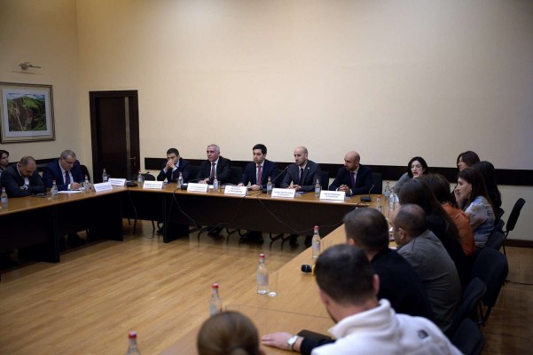 ՊԵԿ ղեկավարը հանդիպել է ինֆլյուենսերների հետ