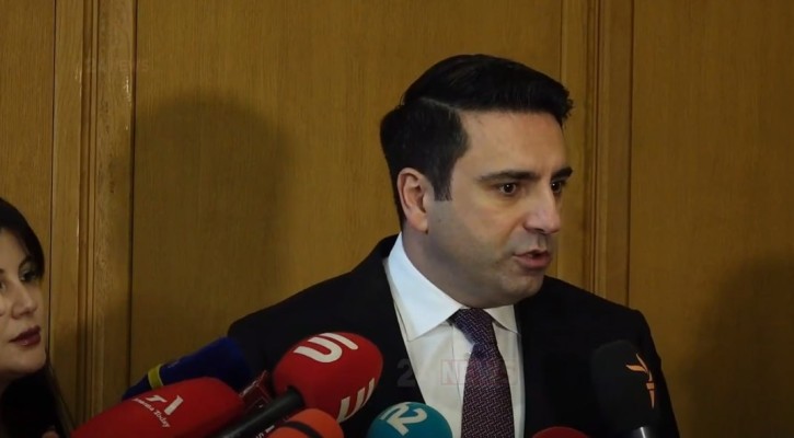 Ինձ չի անհանգստացնում որևիցե մեկի վարկանիշի աճը․ Ալեն Սիմոնյան