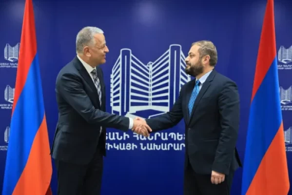Պապոյանն ընդունել է ԵՄ պատվիրակության ղեկավարին, քննարկվել են ոլորտային հարցեր