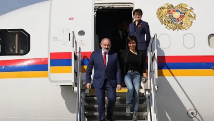 Նիկոլ Փաշինյանը կնոջ՝ Աննա Հակոբյանի հետ աշխատանքային այցով մեկնել է Հունգարիա