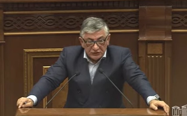 Եթե նայեք արտահանման ծավալները, շնորհակալություն կհայտնեք, որ վարկեր են վերցրել․ Խաչատուր Սուքիասյան