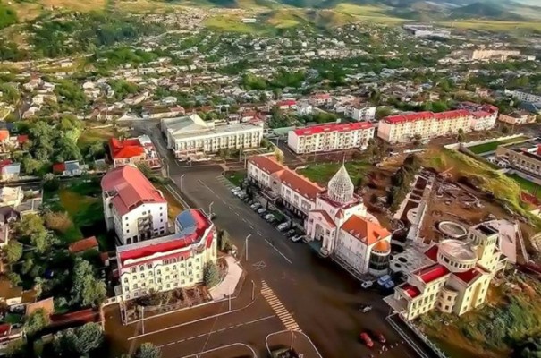 Ստեփանակերտում շարունակում են քանդել հասարակական նշանակnւթյան շինnւթյnւնները
