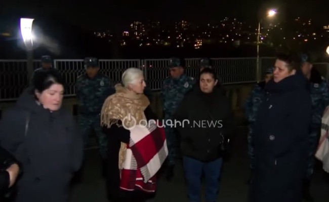 Դուխով մսաղացի բերան տարաք մեր տղաներին․ Փաշինյանն ընդունել է ենթադրյալ գերիների ծնողներին