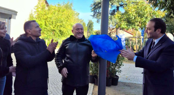 Ֆրանսիական Բրոնի համայնքապետարանի մոտ բացվել է Մեղրի քաղաքի պուրակը