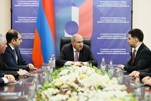 Վարչապետը ՊԵԿ աշխատակազմին է ներկայացրել կառույցի նորանշանակ նախագահ Էդուարդ Հակոբյանին