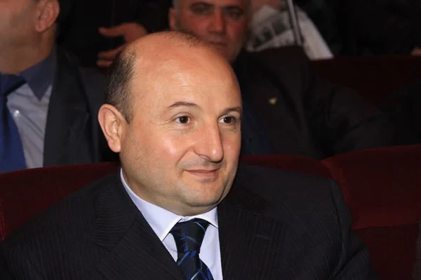 Վարդան Ղուկասյանը քաշքշել է երիտասարդ ՔՊ-ականներին