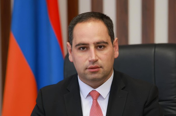 Դավիթ Խուդաթյանը շնորհավորել է Էներգետիկի օրվա կապակցությամբ