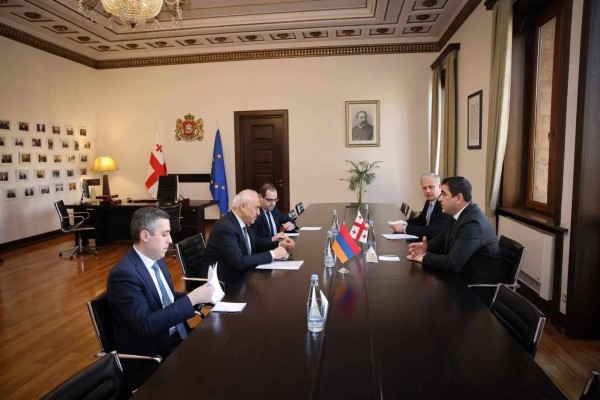 Վրաստանի խորհրդարանի նախագահը հանդիպել է ՀՀ դեսպանի հետ. Agenda.ge  