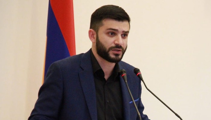 Իշխանությունը 3 հենասյուն ունի՝ նախկինները, ռուսները և արցախցիների նկատմամբ ատելությունը. Արամայիս Աղաբեկյան