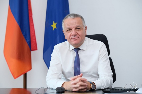 Հետևում ենք զարգացումներին. ԵՄ դեսպանը՝ Ռուբեն Վարդանյանի մասին