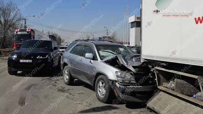 Երևանում բախվել են «Lexus»-ն ու «Volvo» բեռնատարը. 1 հոգի տեղում բուժօգնություն է ստացել. shamshyan.com